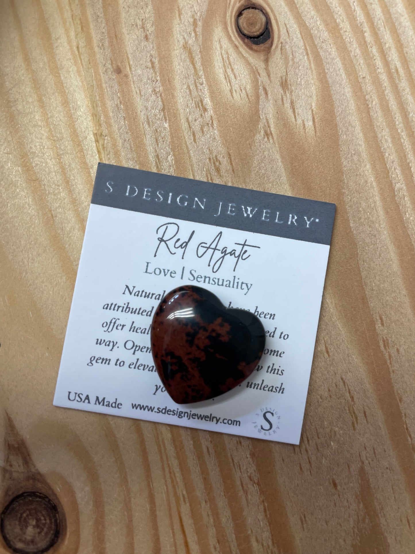 S Design- Pocket Hearts Red Agate