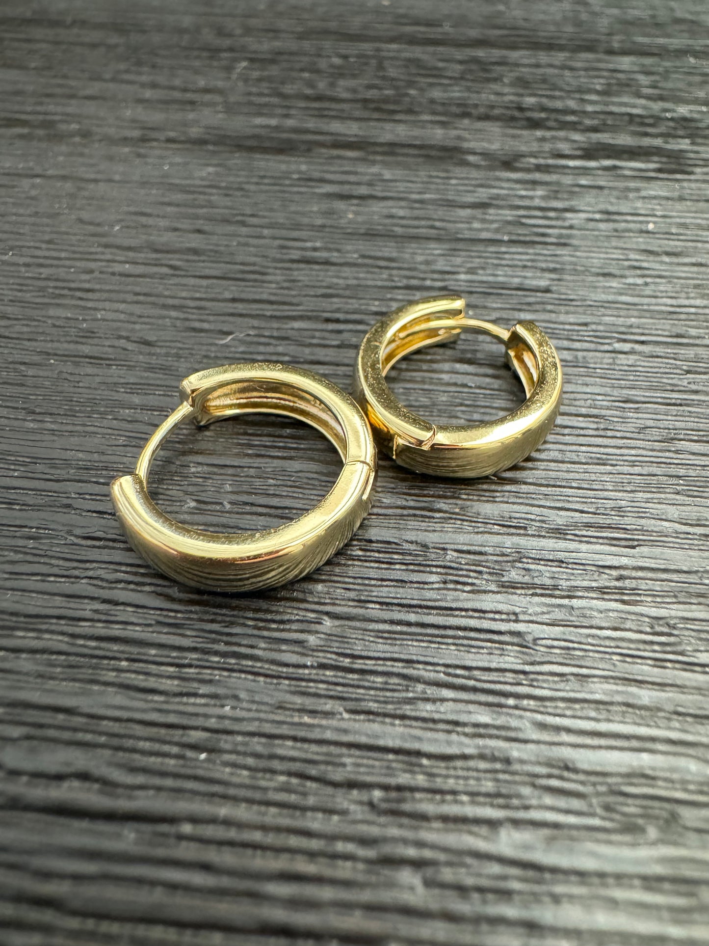 Aim Eternal 14K Gold Filled Minimalist 17.7mm Everyday Huggie Earrings