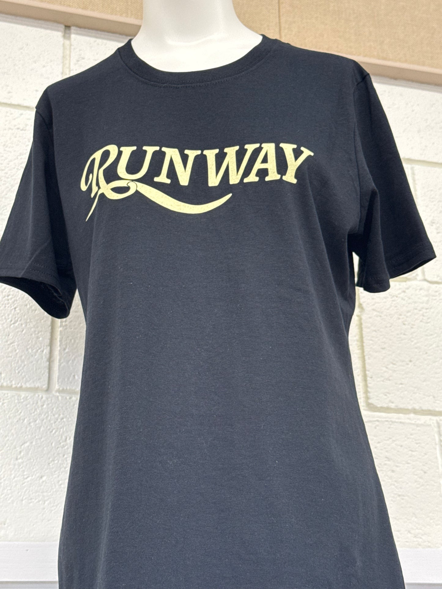 Runway Tee '26 - Unisex